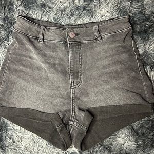Divided h&m shorts